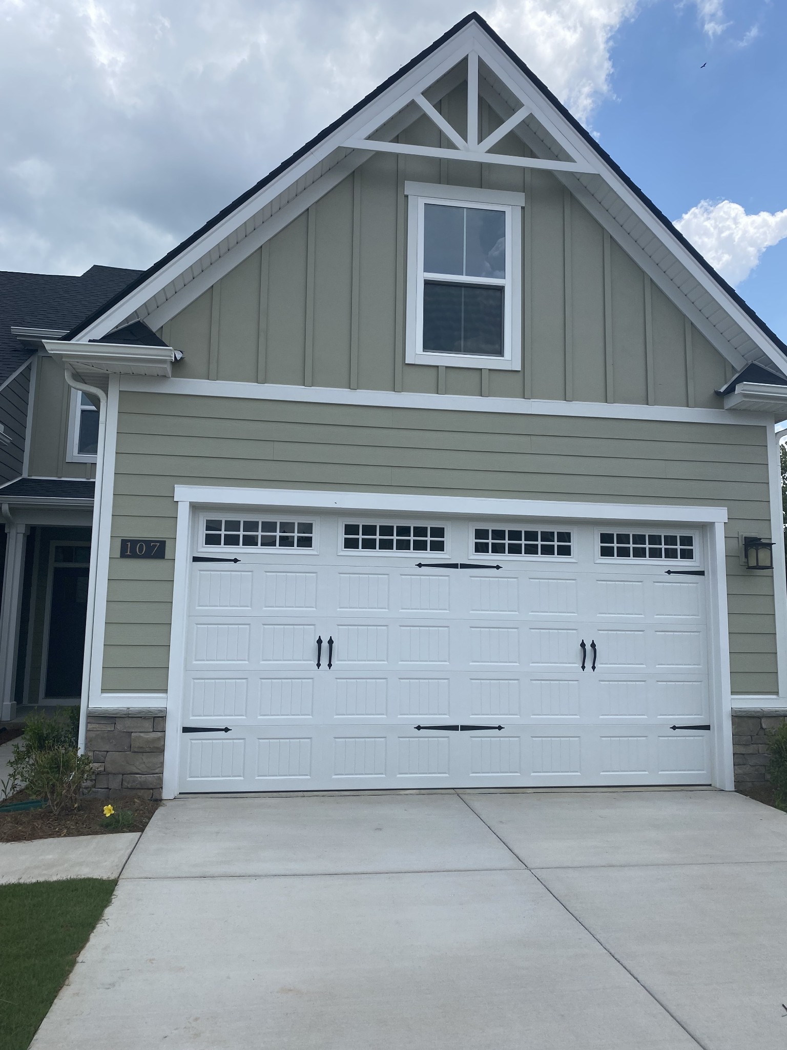 107 Keelon Gap Road, Unit 180A Spring Hill, TN 37174 - Photo 1 of 16 a front view of a house