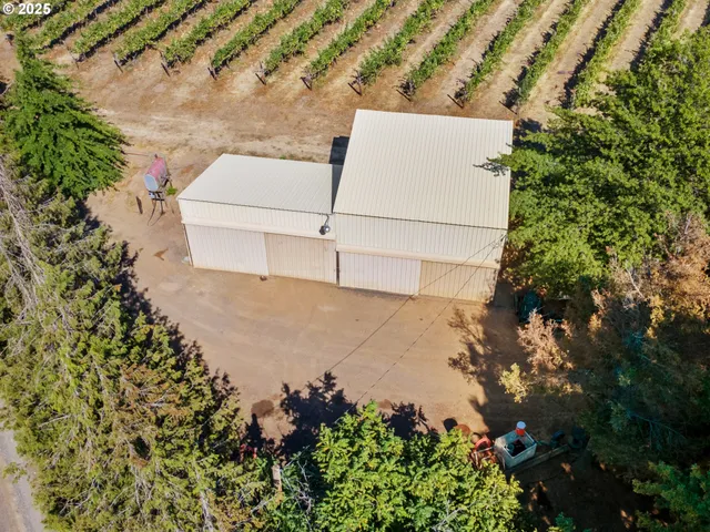 $899,000 | 2018 Steele Road, The Dalles, OR 97058