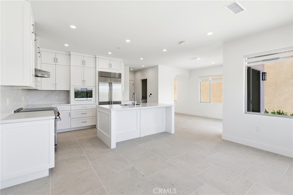 249 Raffini Irvine, CA 92618 - Photo 1 of 27 Gallery Image 1