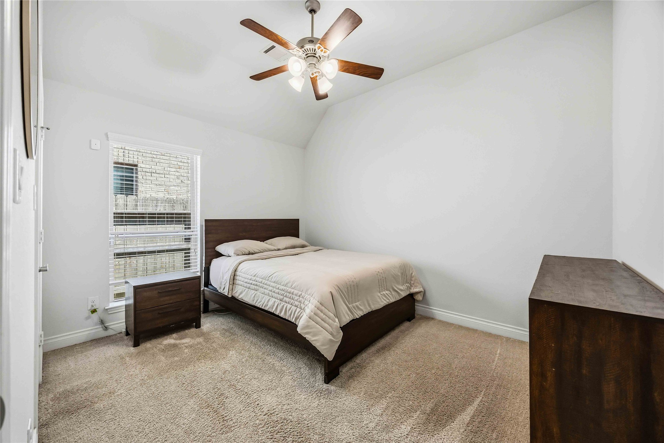 2726 Cutter Court Manvel, TX 77578 - Photo 34 of 44 a bedroom with a bed and a window