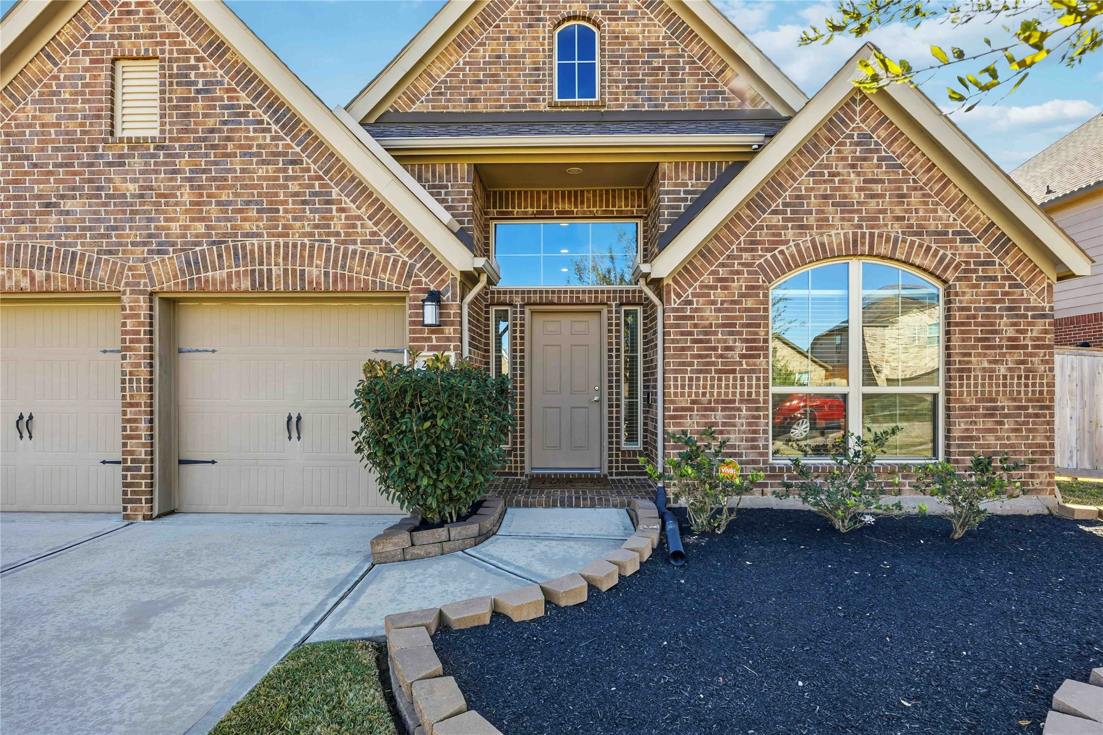 2726 Cutter Court Manvel, TX 77578 - Photo 4 of 44 a front view of a house