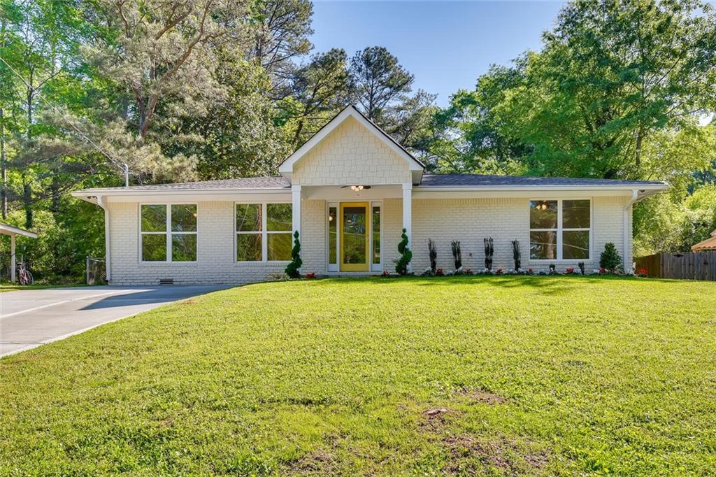 995 Greenbriar Circle Decatur, GA 30033 - Photo 1 of 1