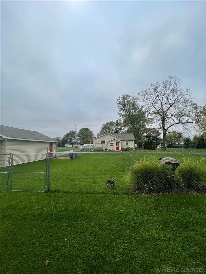 8147 Morrish Road Swartz Creek, MI 48473 - Photo 14 of 16