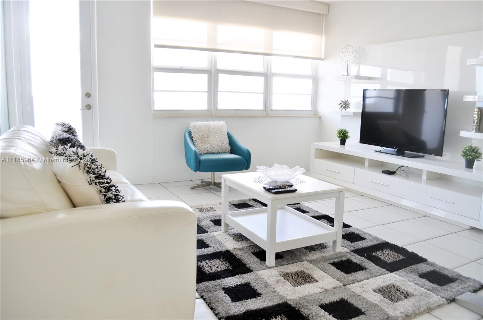 100 Lincoln Road, Unit 910 Miami Beach, FL 33139 - Photo 2 of 11