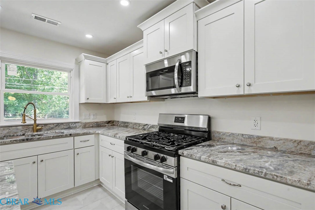 110 Artillery Road Yorktown, VA 23692 - Photo 18 of 39