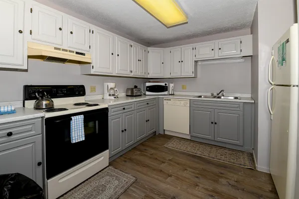 $299,900 | 2 C Seasons At Attitash Road, Bartlett, NH 03860