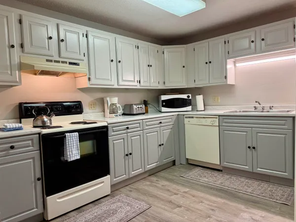 $299,900 | 2 C Seasons At Attitash Road, Bartlett, NH 03860