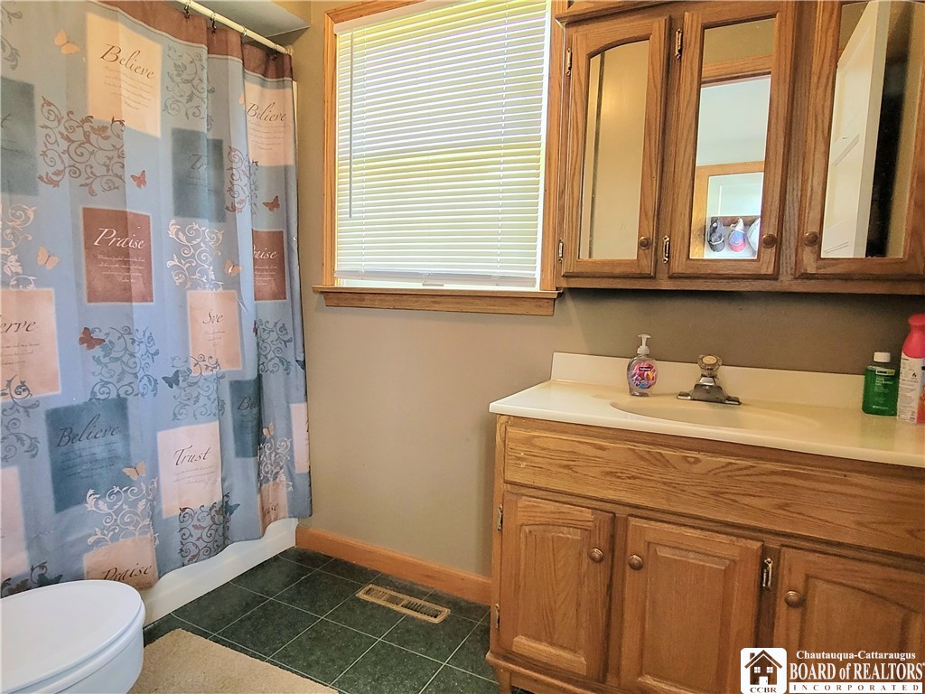 80 Myrtle Street Jamestown, NY 14701 - Photo 6 of 25