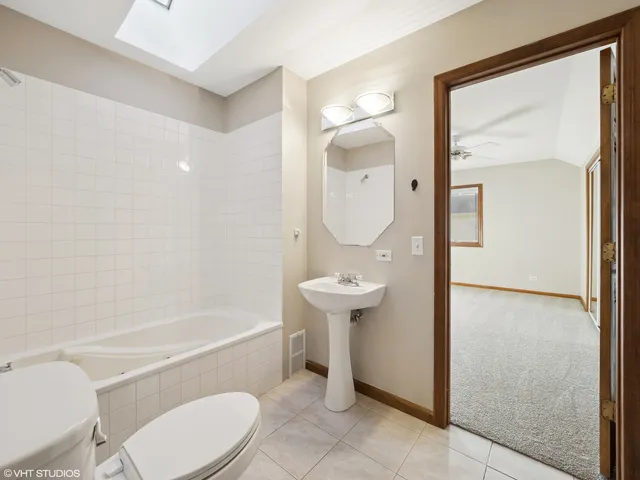 $4,300 | 22835 South Woodcrest Lane, Kildeer, IL 60047