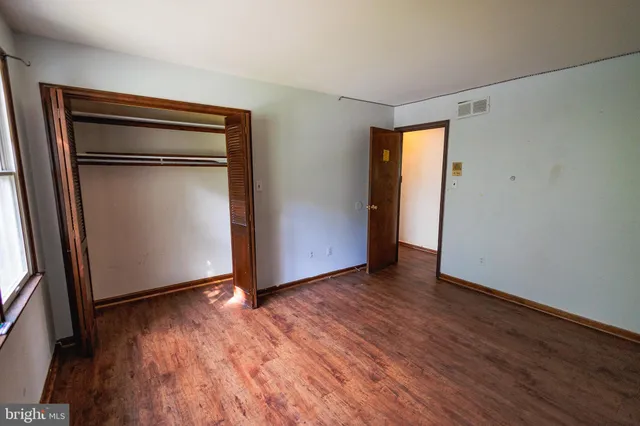 $2,300 | 213 Laurel Avenue, Unit B, Glassboro, NJ 08028