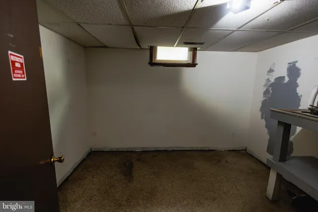 $2,300 | 213 Laurel Avenue, Unit B, Glassboro, NJ 08028