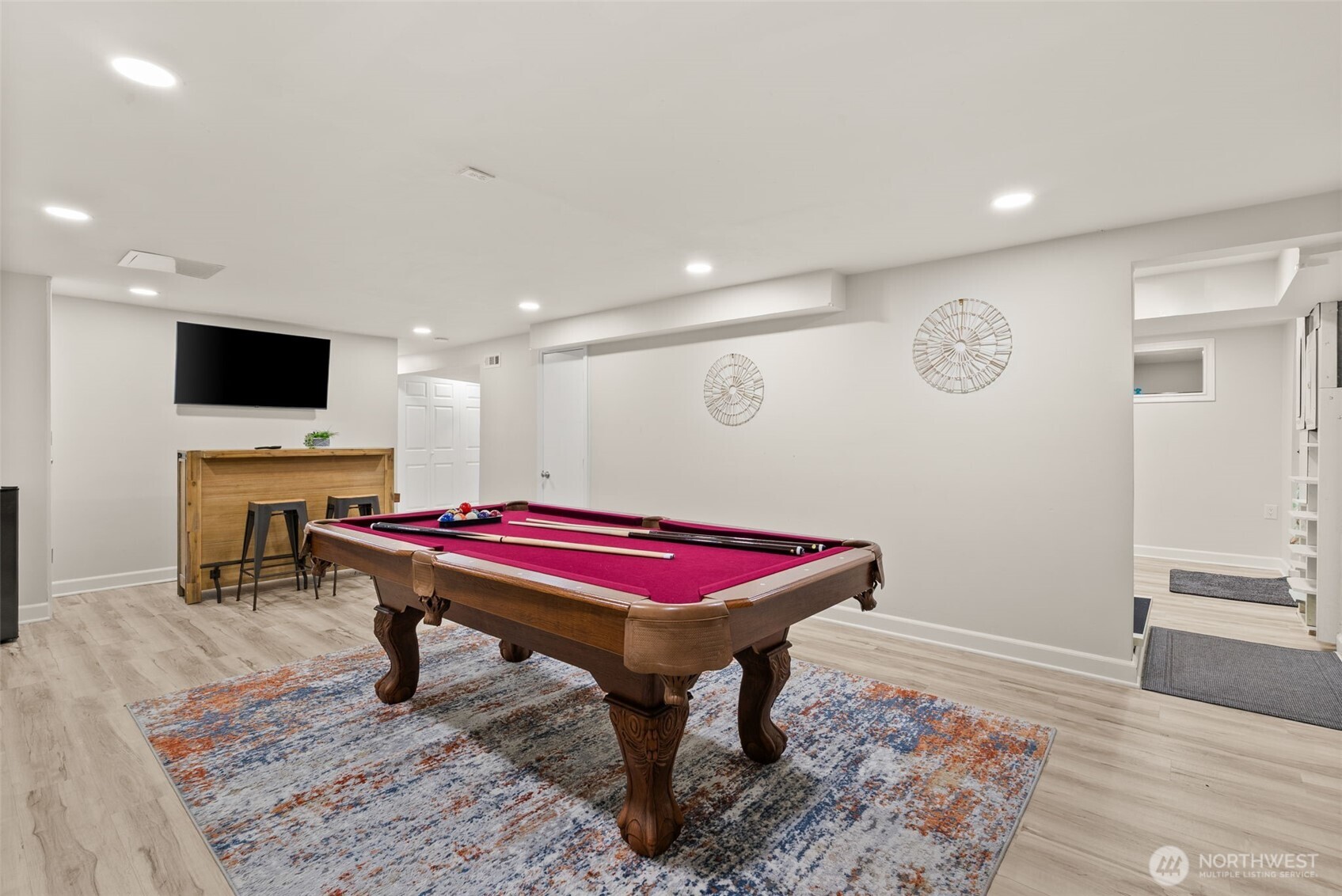 5208 Illahee Road Northeast Bremerton, WA 98311 - Photo 33 of 39 a room with furniture pool table and a flat screen tv