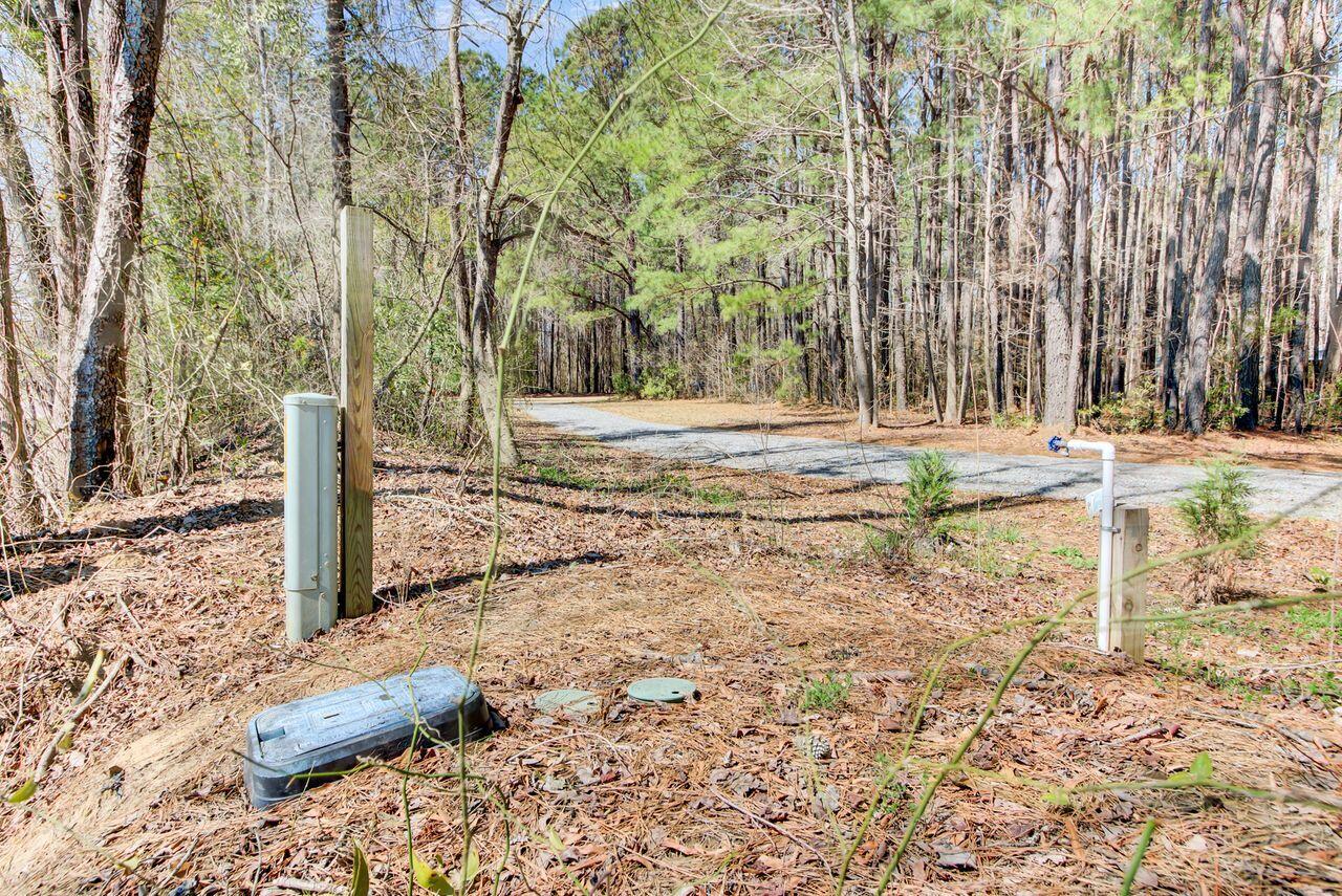 126 Walters Road Kingstree, SC 29556 - Photo 4 of 56 (3)