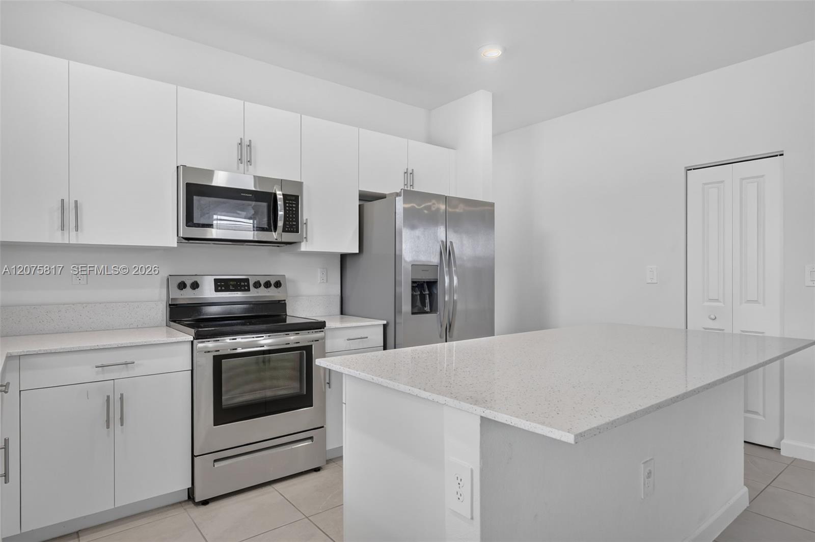 11942 Southwest 239th Street Homestead, FL 33032 - Photo 14 of 39 Gallery Image 14