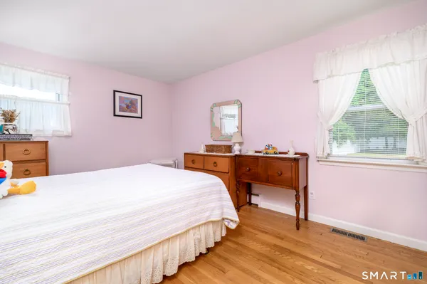 $845,000 | 2 Thistle Road, Norwalk, CT 06851