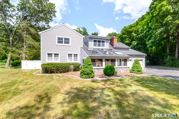 $845,000 | 2 Thistle Road, Norwalk, CT 06851