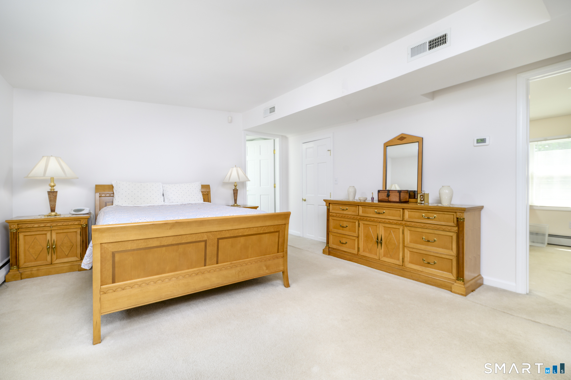 2 Thistle Road Norwalk, CT 06851 - Photo 23 of 39