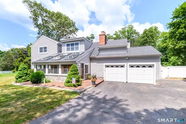 $845,000 | 2 Thistle Road, Norwalk, CT 06851