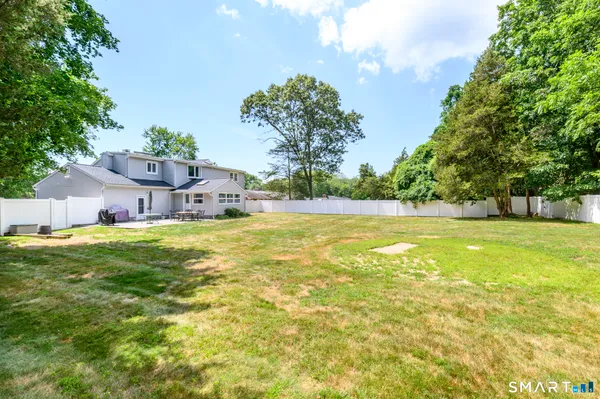 $845,000 | 2 Thistle Road, Norwalk, CT 06851