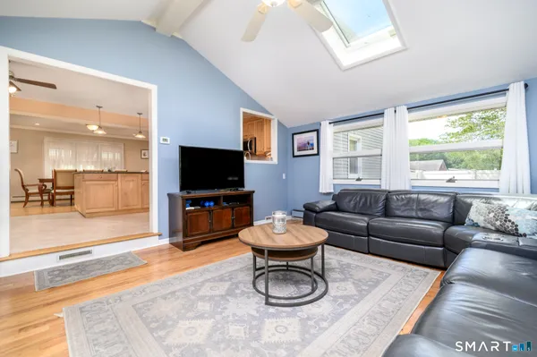 $845,000 | 2 Thistle Road, Norwalk, CT 06851