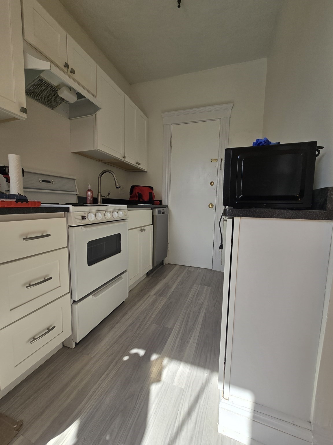 2 Sutherland Road, Unit 5 Boston, MA 02135 - Photo 5 of 7 Gallery Image 5