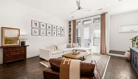 $475,000 | 4222 Roseland Avenue, Unit 102, Dallas, TX 75204