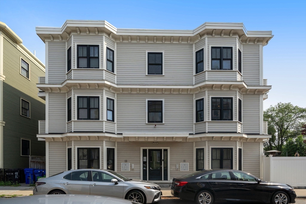 11 Howell Street, Unit 2 Boston, MA 02125 - Photo 24 of 25