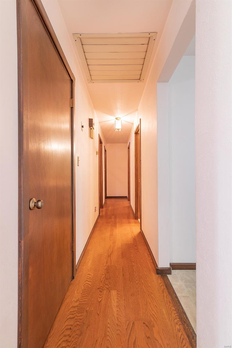 910 Long Branch Road Troy, IL 62294 - Photo 15 of 49 Gallery Image 15
