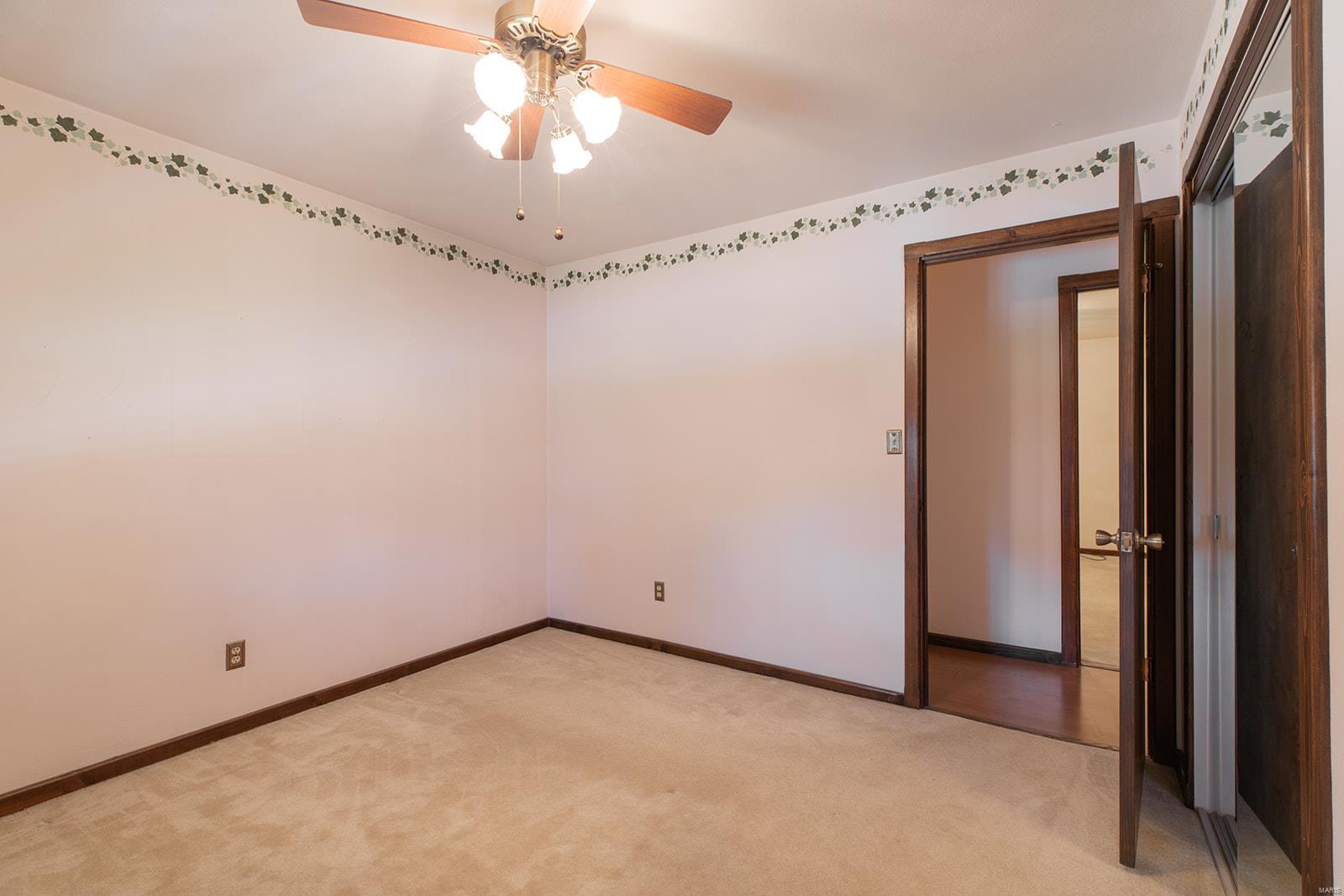 910 Long Branch Road Troy, IL 62294 - Photo 22 of 49 Gallery Image 22