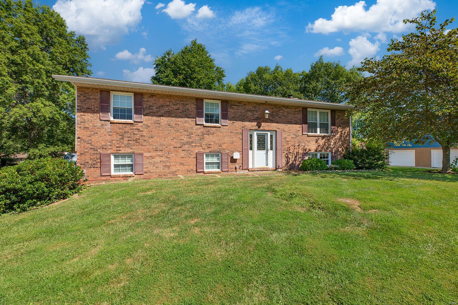 910 Long Branch Road Troy, IL 62294 - Photo 34 of 49 Gallery Image 34