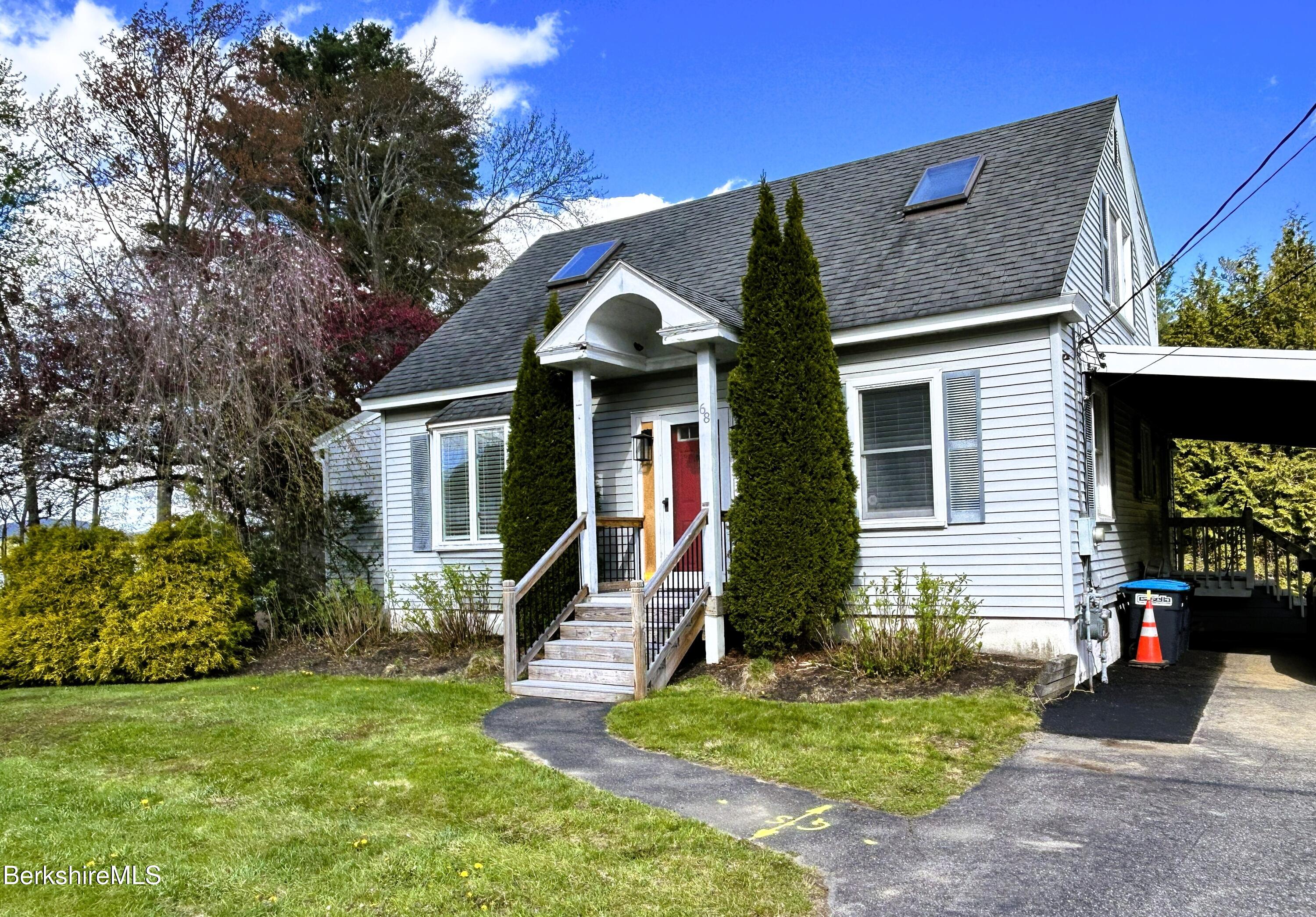 68 Ridge Avenue Pittsfield, MA 01201 - Photo 2 of 56 IMG_0073