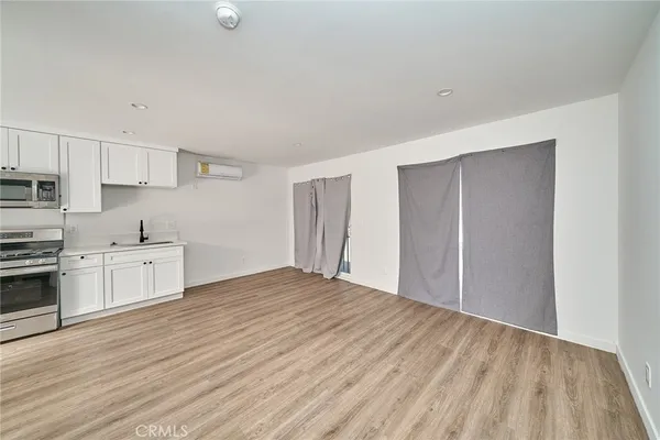 $1,650 | 8734 1/2 Ramsgate Avenue, Westchester, CA 90045