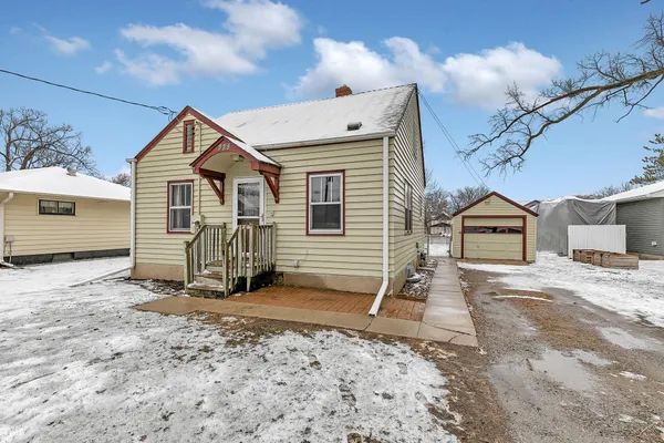 $209,898 | 226 4th Street East, Rockville, MN 56369
