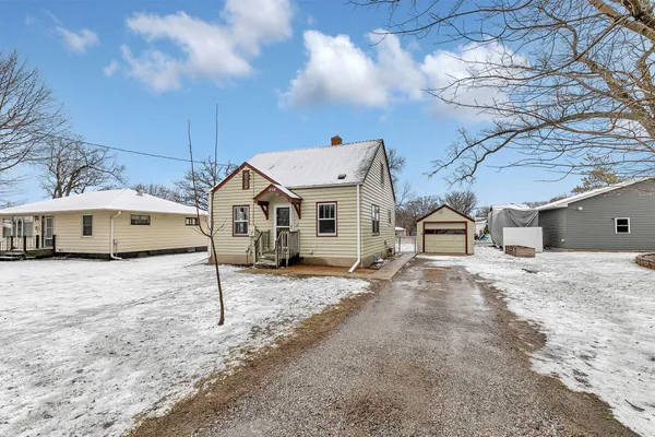 $209,898 | 226 4th Street East, Rockville, MN 56369