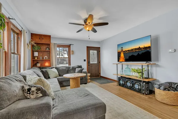 $209,898 | 226 4th Street East, Rockville, MN 56369