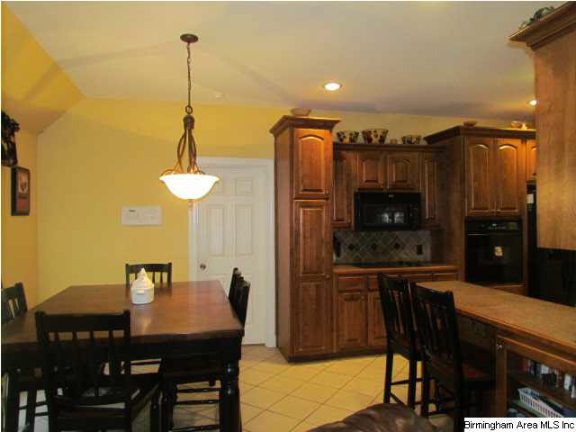 6920 Deer Haven Road Pinson, AL 35126 - Photo 4 of 30
