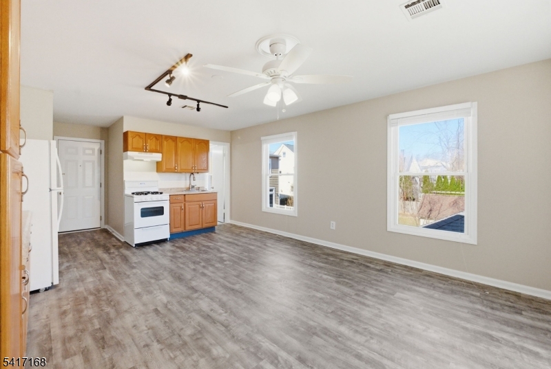 42 Cook Avenue, Unit 5 Madison, NJ 07940 - Photo 8 of 26