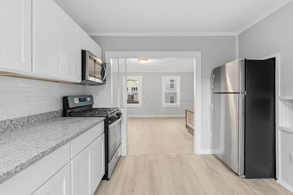 $2,100 | 255 Rodman Street, Unit 3, Fall River, MA 02721