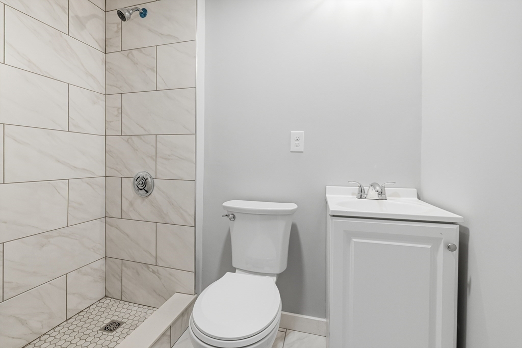 255 Rodman Street, Unit 3 Fall River, MA 02721 - Photo 9 of 12