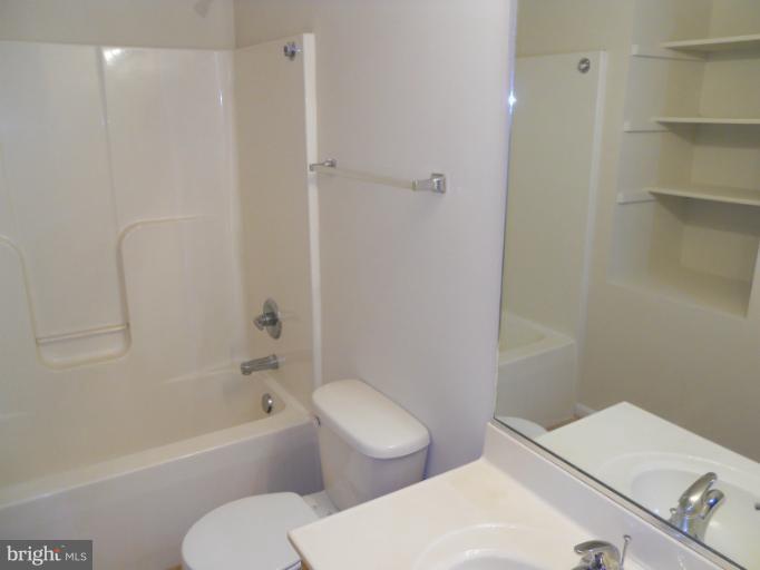 320 Decatur Road Stafford, VA 22554 - Photo 2 of 16 Interior (General)