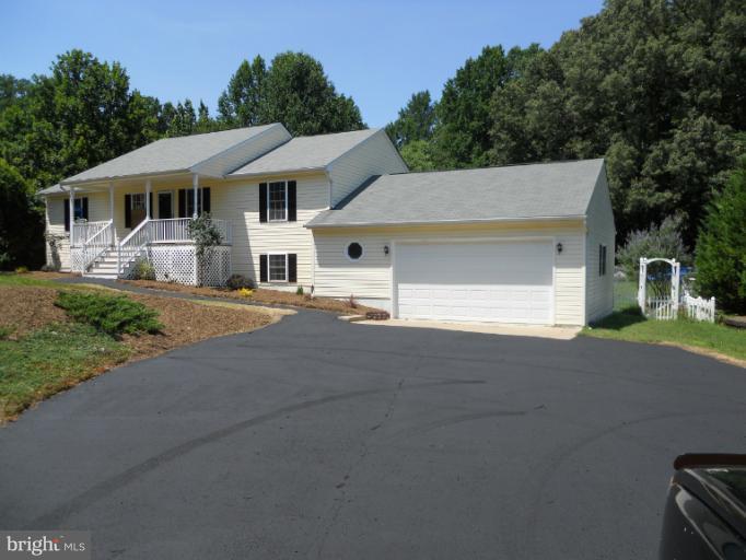 320 Decatur Road Stafford, VA 22554 - Photo 16 of 16 Exterior (Front)