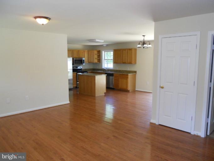 320 Decatur Road Stafford, VA 22554 - Photo 7 of 16 Interior (General)