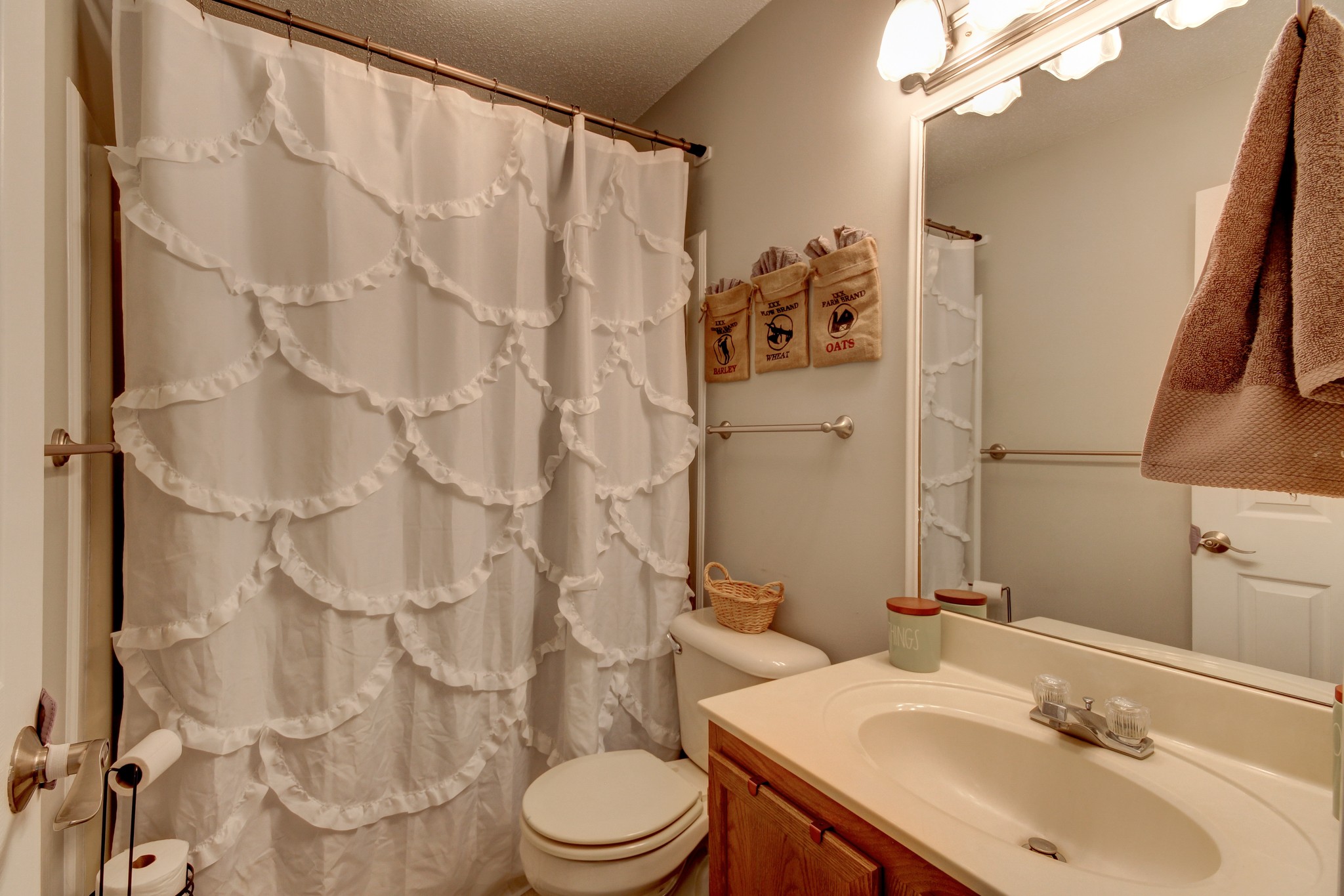 1867 Needmore Road Clarksville, TN 37042 - Photo 14 of 24 Gallery Image 14