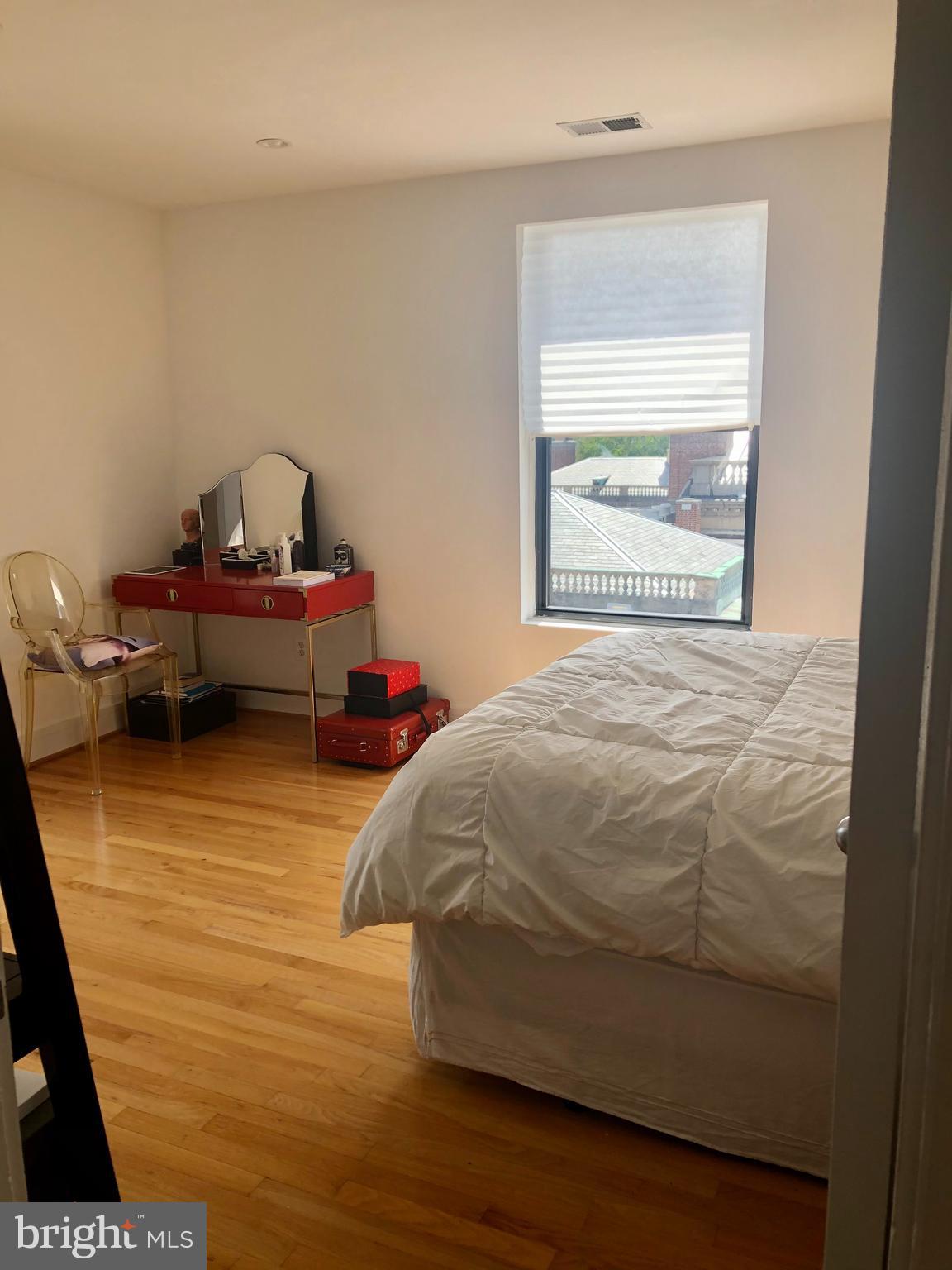 2901 16th Street Northwest, Unit 504 Washington, DC 20009 - Photo 12 of 22 Primary bedroom