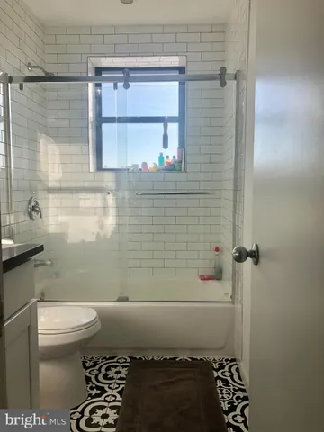 $3,500 | 2901 16th Street Northwest, Unit 504, Washington, DC 20009