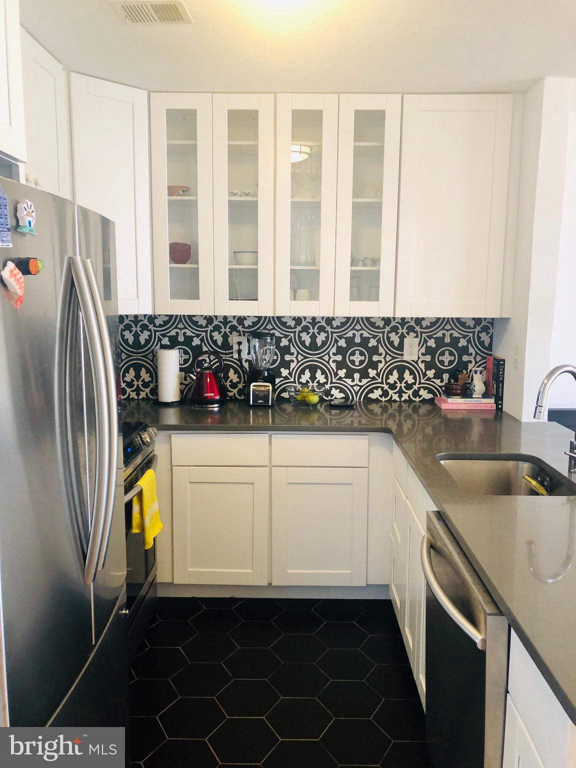 2901 16th Street Northwest, Unit 504 Washington, DC 20009 - Photo 8 of 22 Kitchen