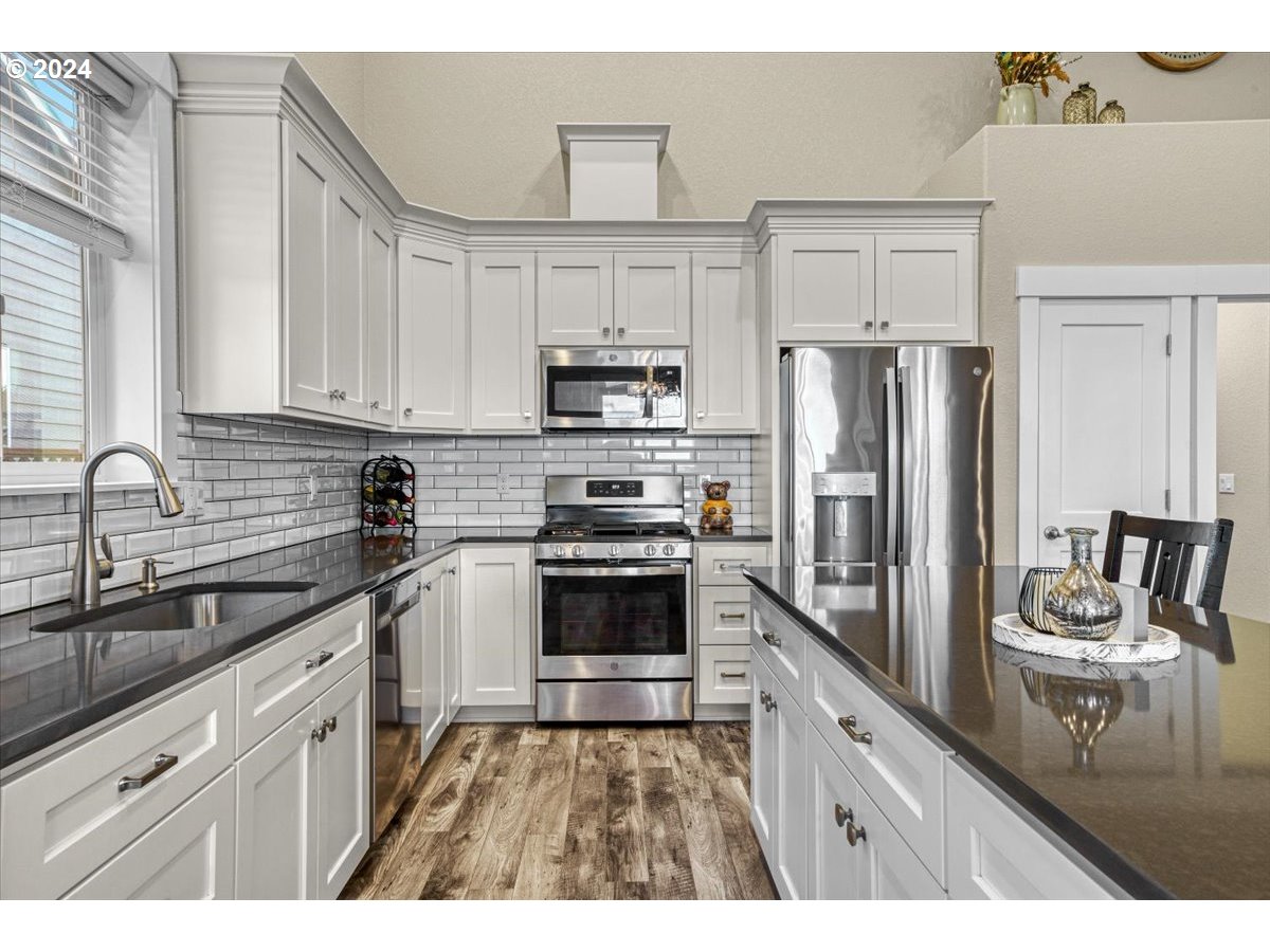 1071 Chestnut Street Independence, OR 97351 - Photo 15 of 39 Gallery Image 15
