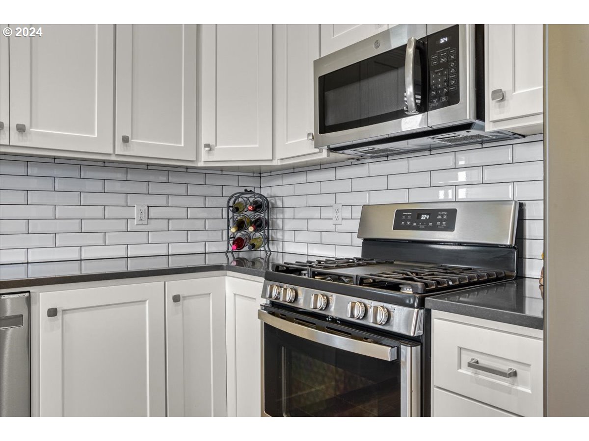 1071 Chestnut Street Independence, OR 97351 - Photo 17 of 39 Gallery Image 17