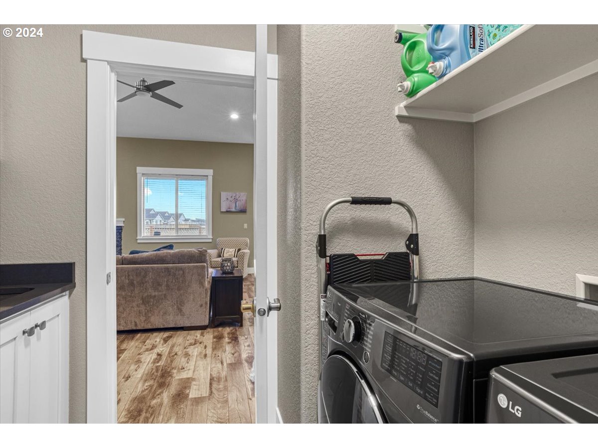 1071 Chestnut Street Independence, OR 97351 - Photo 20 of 39 Gallery Image 20