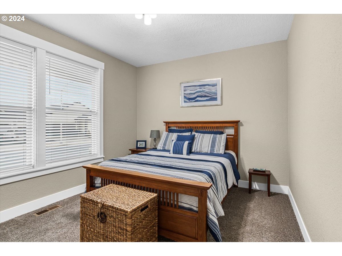 1071 Chestnut Street Independence, OR 97351 - Photo 26 of 39 Gallery Image 26